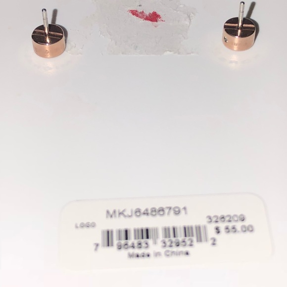 Michael Kors logo rose gold stud earrings! - Picture 4 of 4